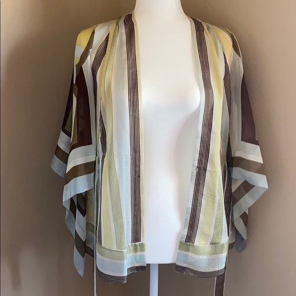 Scarf-like flowy top - Picture 7 of 7